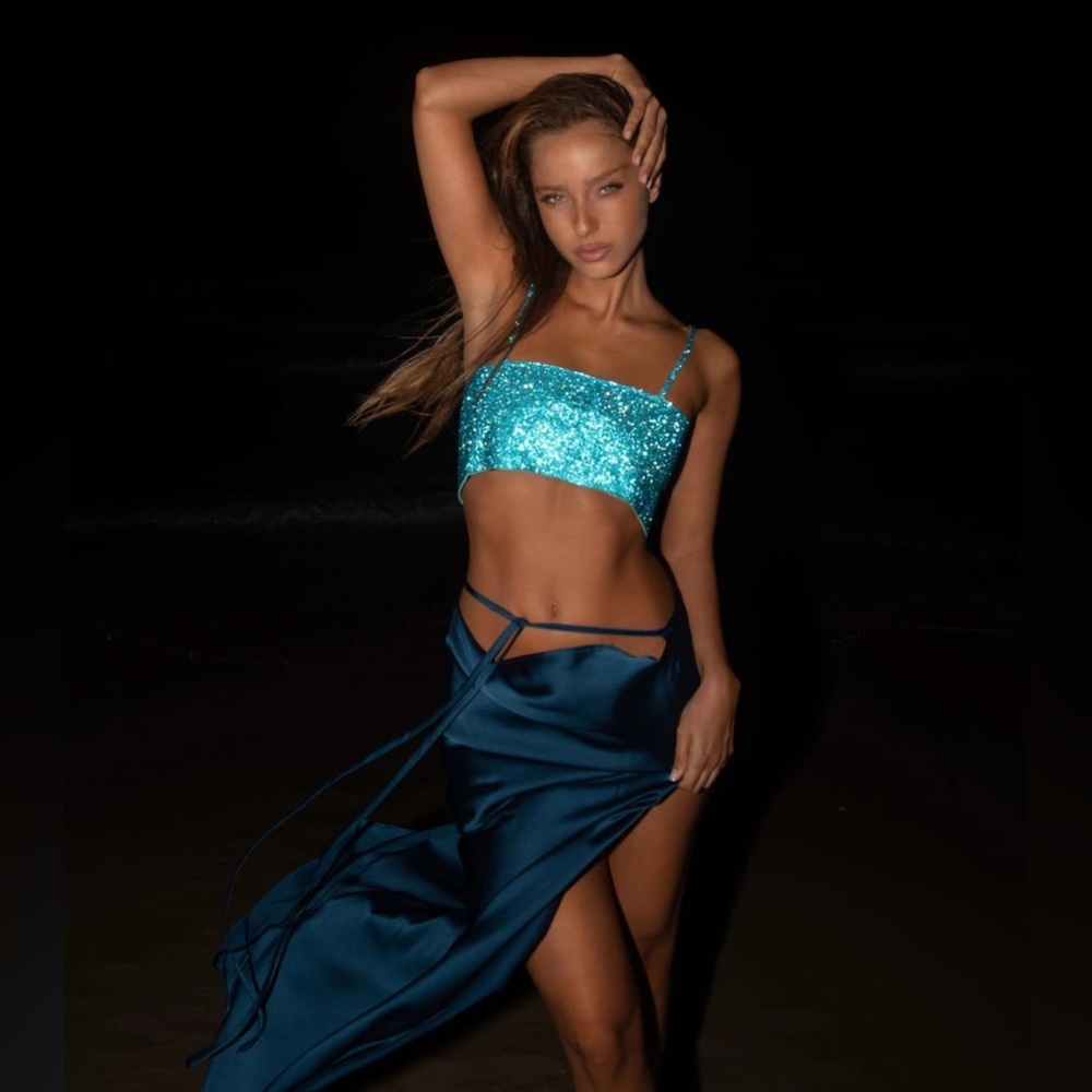 NUE Studio Embellished Rhinestone Charlotte Top Aquamarine Blue Size NWT
